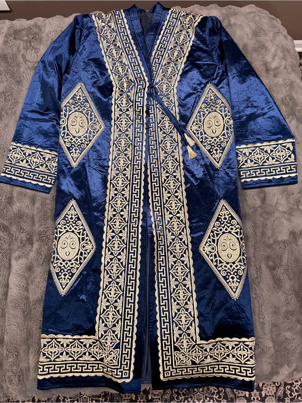 Uzbek/Tajik Zardozi Handmade Blue Velvet Gold Embroidery Trim Chapan
Kaftan Robe